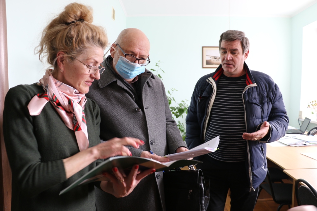 У Житомирі мобільна група перевірила, як комунальні підприємства та ВЖРЕПи протидіють занесенню та поширенню вірусних та інфекційних захворювань