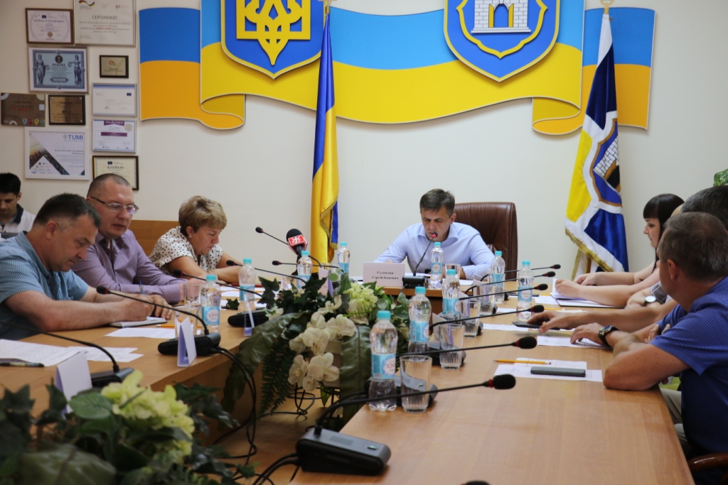 Тимчасові споруди для підприємницької діяльності погоджуватиме виконком