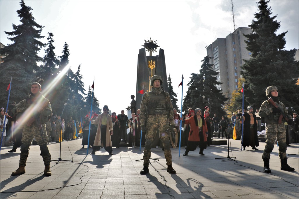 У Житомирі відкрили пам’ятний знак «Захисникам України у війні з російським агресором»