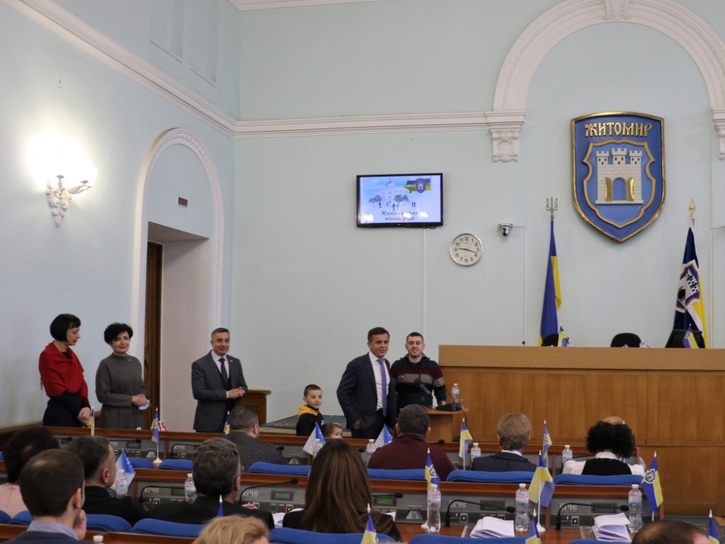 12 житомирян-осіб з числа дітей-сиріт отримали грошову компенсацію на придбання житла