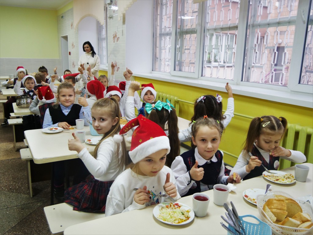 Без сосисок, мінімум солі та цукру: як із січня нового року харчуватимуться житомирські школярі