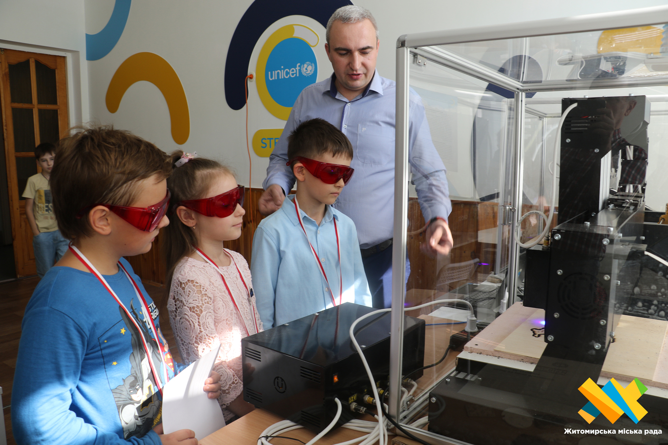 Новий простір для розвитку дітей: у ліцеї №23 відкрили лабораторію Stem